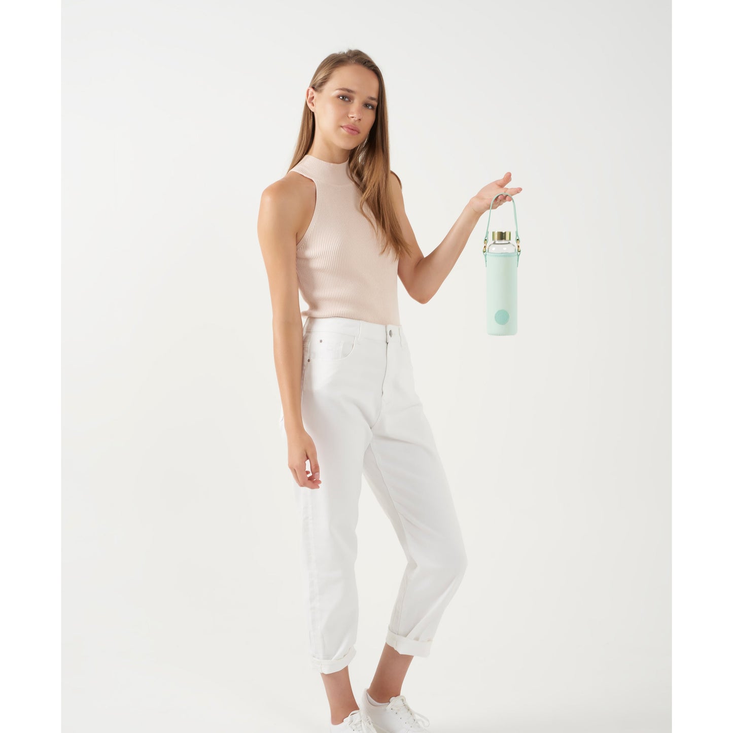 flaschentasche mit glas trinkflasche